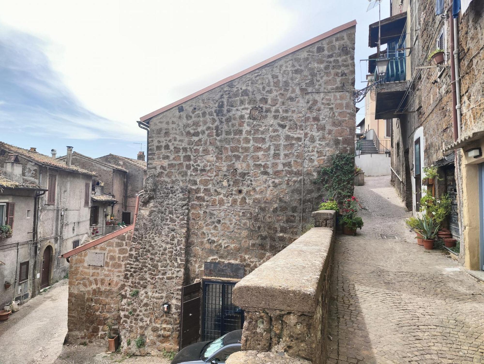 Maison Della Cattedrale Сутри Экстерьер фото