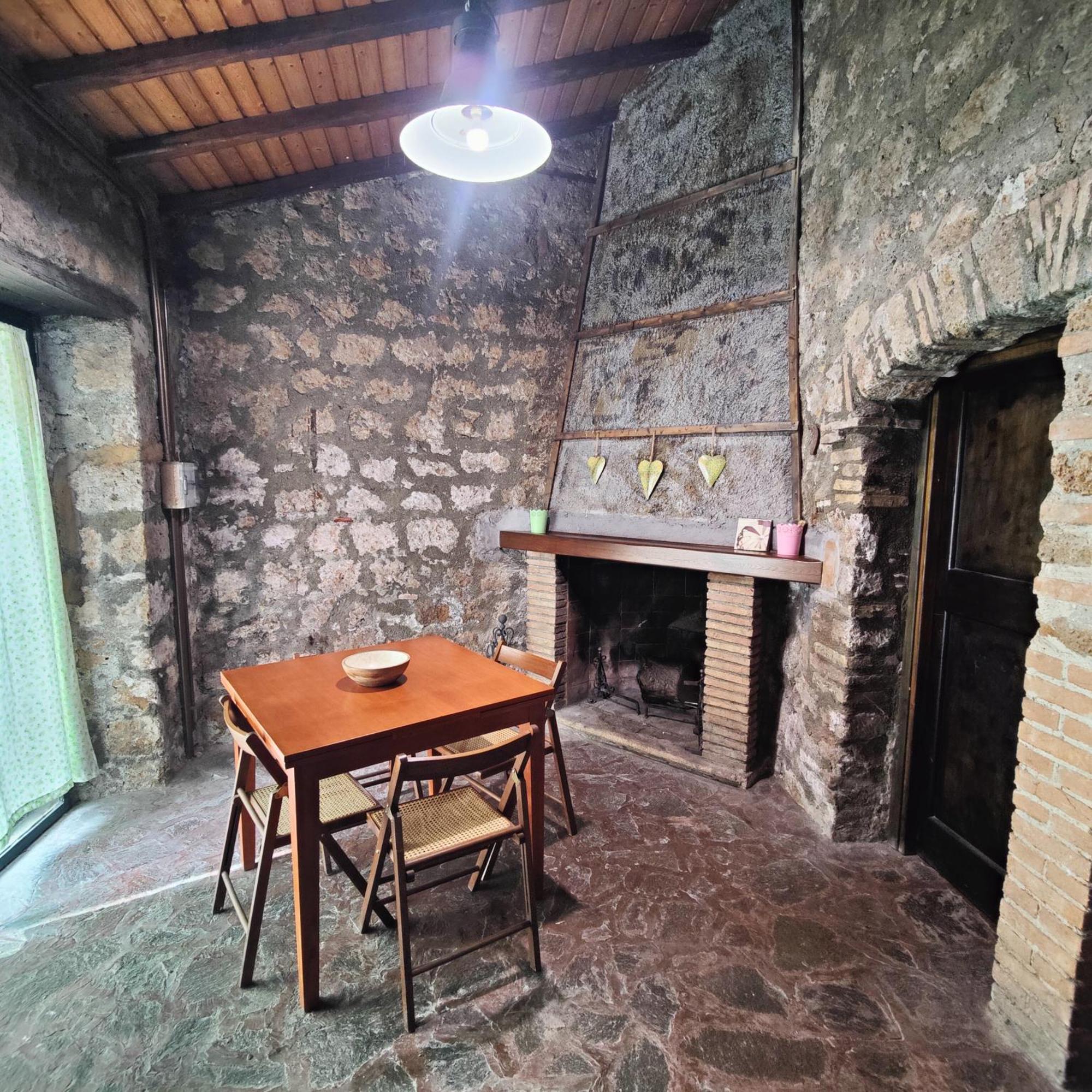 Maison Della Cattedrale Сутри Экстерьер фото